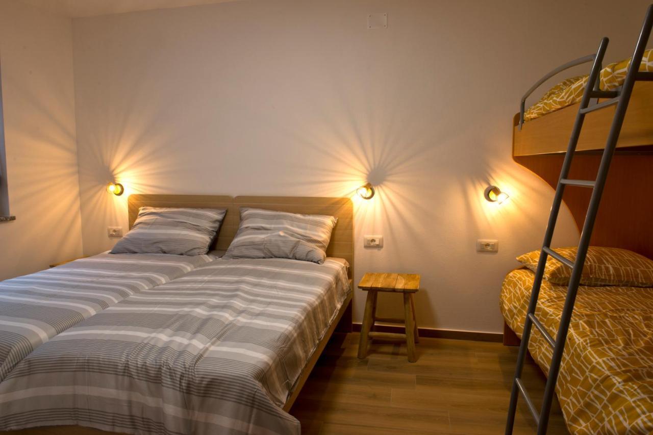 Apartmaji Tanto Malovse Crnice Ngoại thất bức ảnh